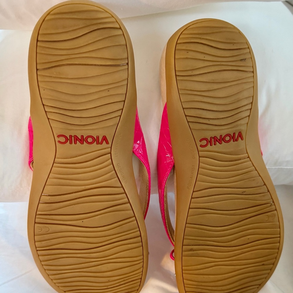 Vionic Bella Hot Pink Thong Sandals with Bow - Picture 5 of 5